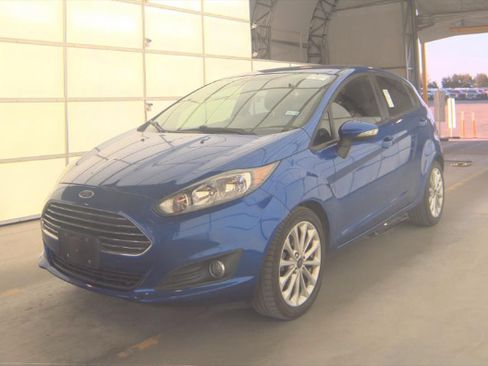 Used 2014 Ford Fiesta SE image 3