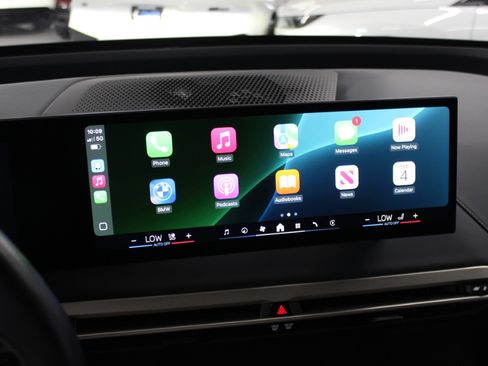 Used 2024 BMW iX M60 image 19