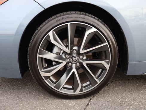 Used 2020 Toyota Corolla XSE image 27