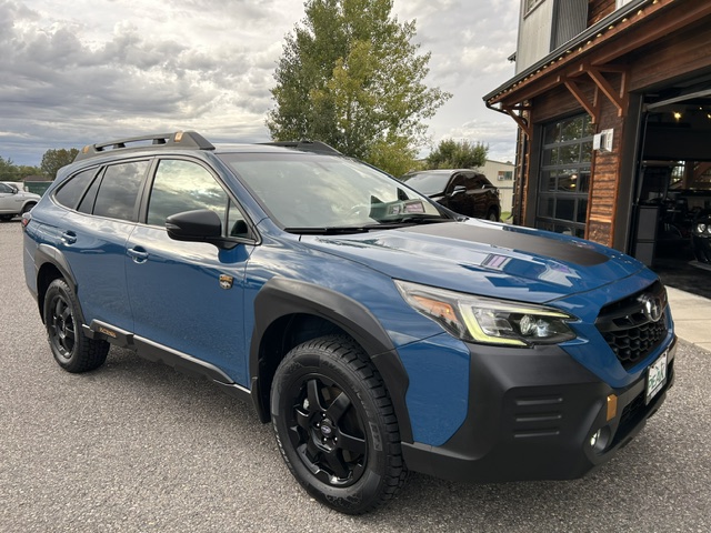 Used 2022 Subaru Outback Wilderness AWD/4WD image 2