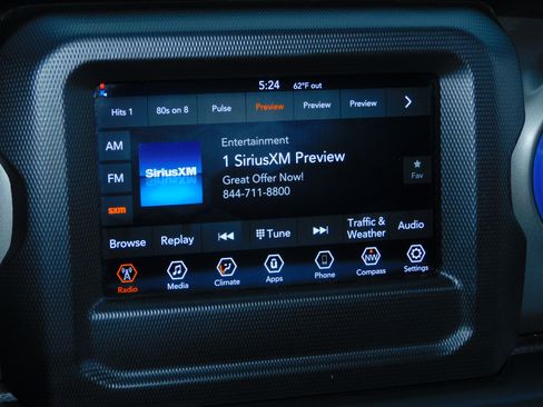 Used 2022 Jeep Wrangler Willys image 4