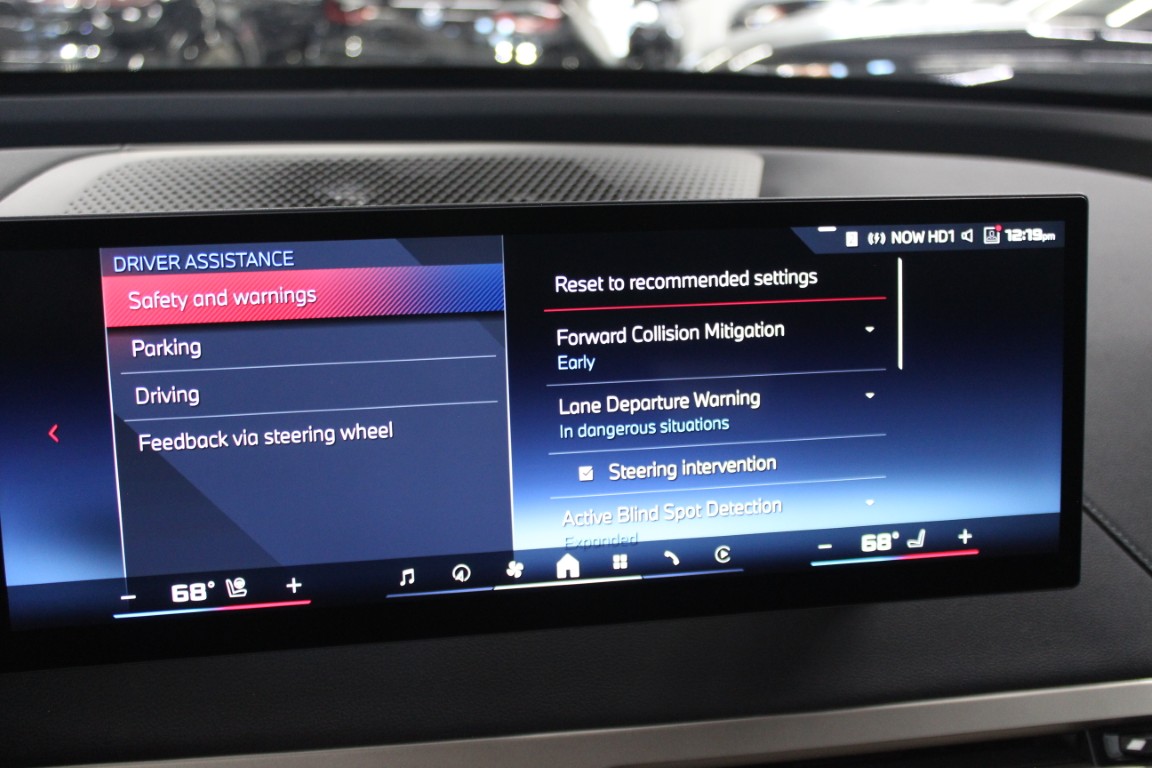 Used 2024 BMW iX M60 AWD/4WD image 20