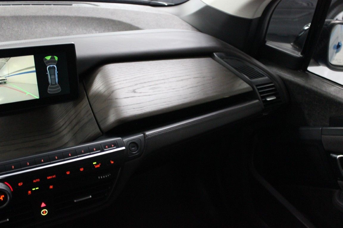 Used 2017 BMW i3 w/ Range Extender RWD image 23