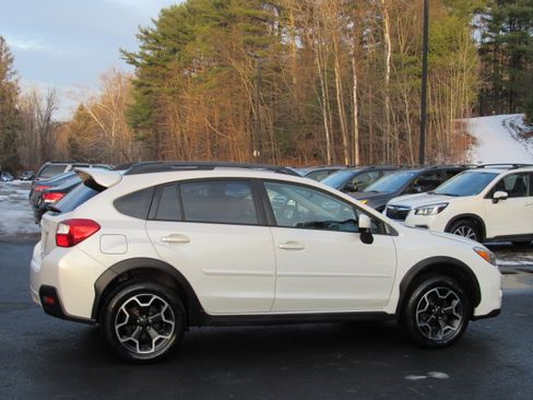 Used 2014 Subaru XV Crosstrek 2.0i Premium image 11