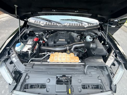 Used 2018 Ford F150 4x4 Crew Cab Raptor image 11