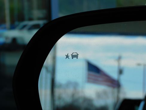 Used 2025 GMC Acadia Elevation image 28