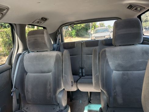 Used 2009 Toyota Sienna LE image 41
