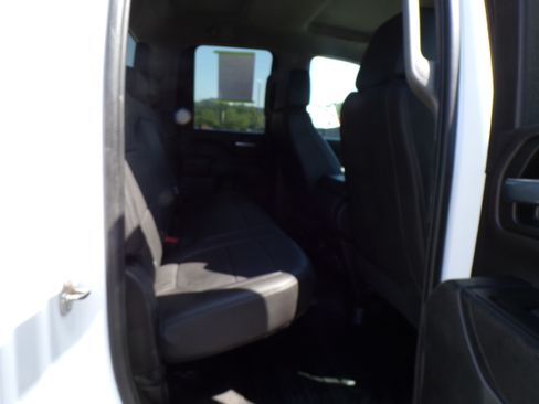 Used 2020 Chevrolet Silverado 2500 LT image 14