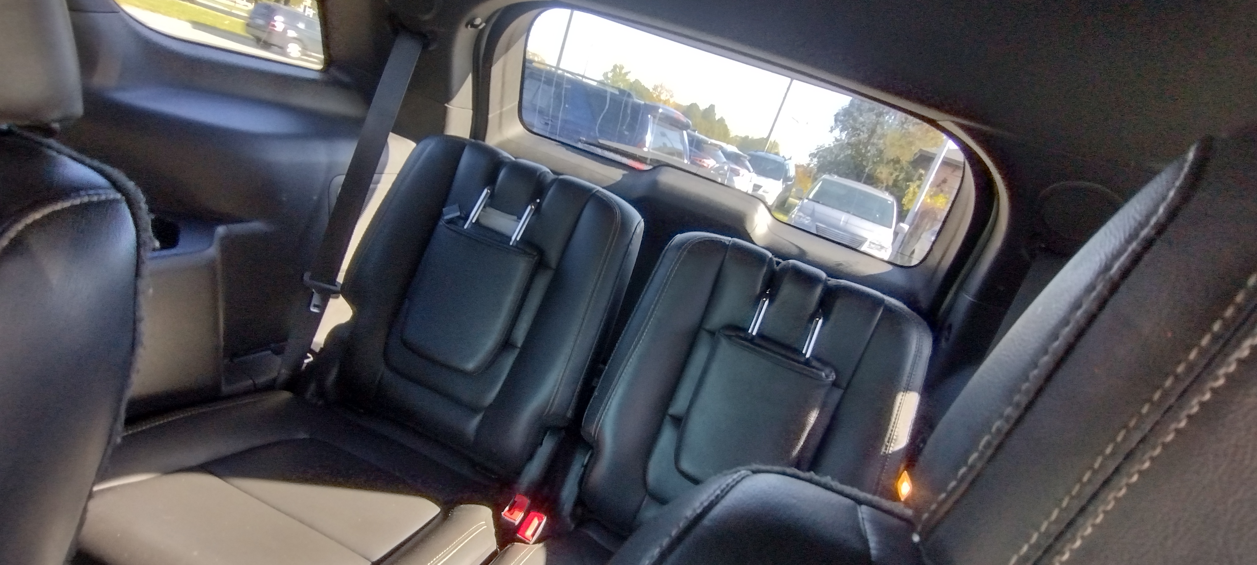 Used 2015 Ford Explorer 4WD Sport image 11