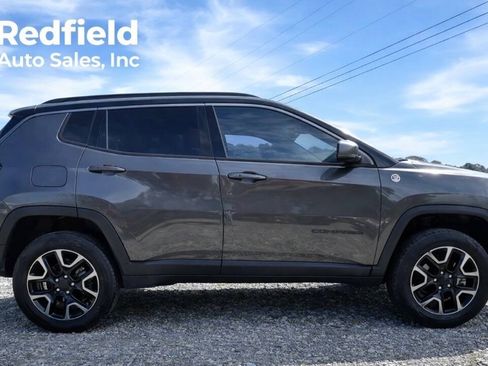 Used 2019 Jeep Compass Trailhawk image 8