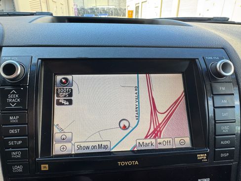 Used 2012 Toyota Sequoia Platinum image 26