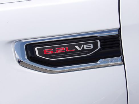Used 2026 GMC Sierra 1500 4x4 Crew Cab Denali image 13