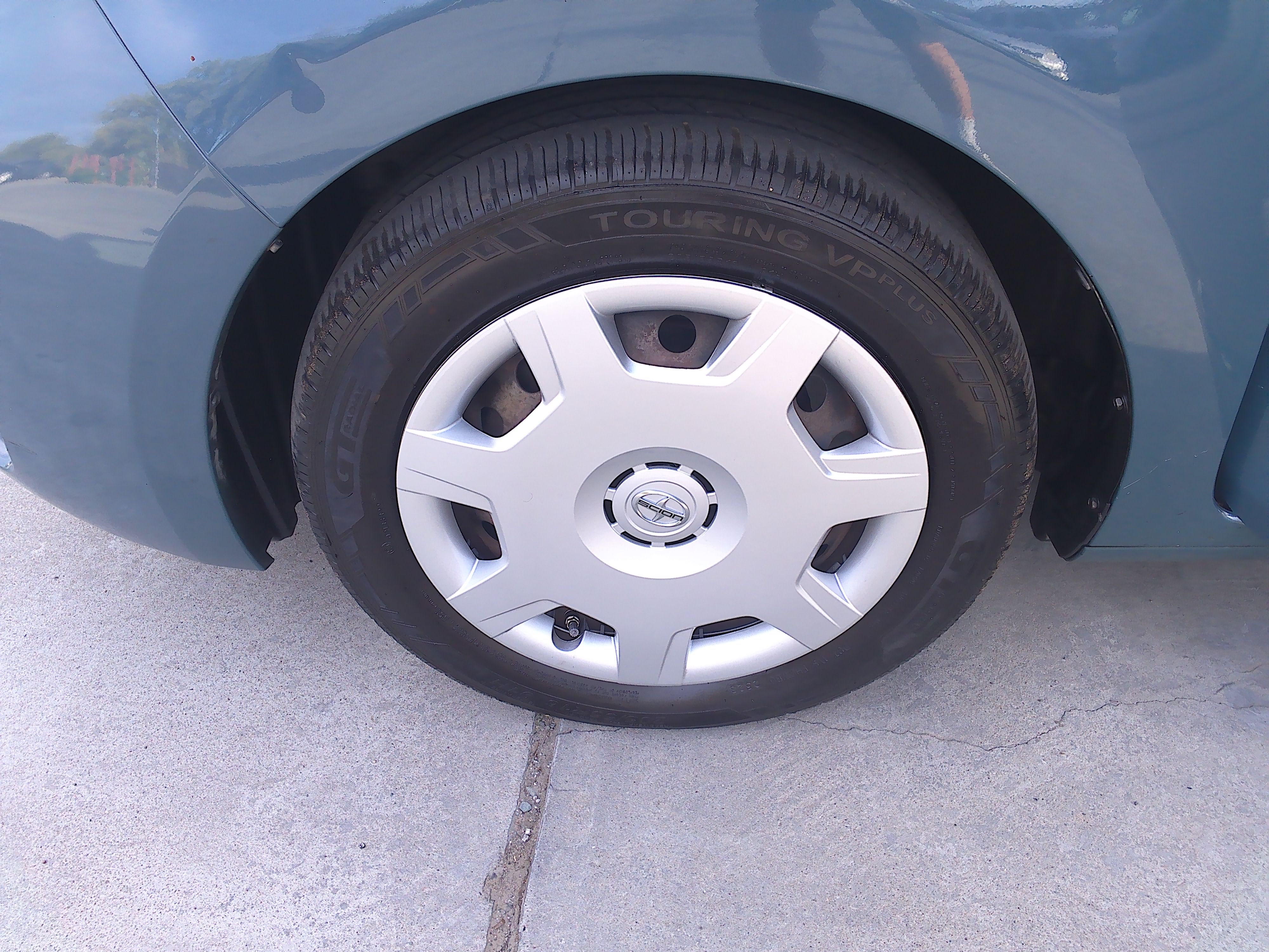 Used 2008 Scion xB FWD image 30