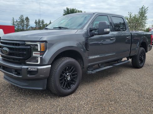 Used 2020 Ford F250 Lariat image 1