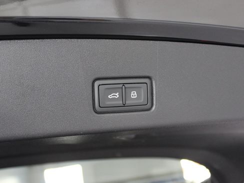 Used 2024 Audi Q4 e-tron quattro Premium Plus w/ S Line AWD/4WD image 39