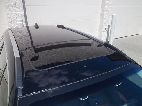 Used 2017 Subaru Outback 3.6R Touring image 8