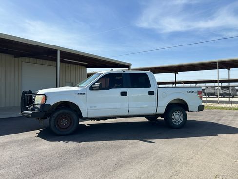 Used 2013 Ford F150 4x4 SuperCrew image 2