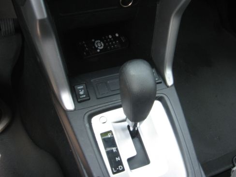Used 2014 Subaru Forester 2.5i Premium AWD/4WD image 12