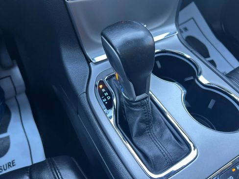 Used 2019 Jeep Grand Cherokee Limited image 55