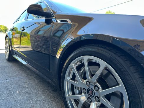 Used 2011 Cadillac CTS V Sedan RWD image 11