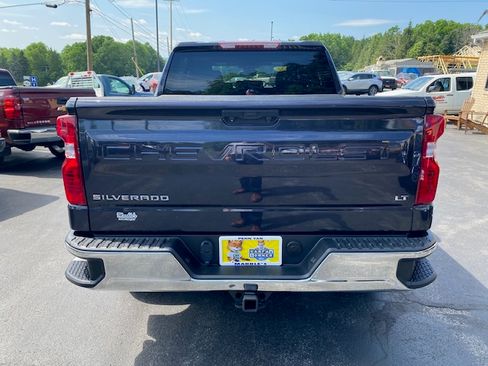 Used 2022 Chevrolet Silverado 1500 LT image 8