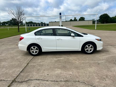 Used 2012 Honda Civic Natural Gas Sedan image 4
