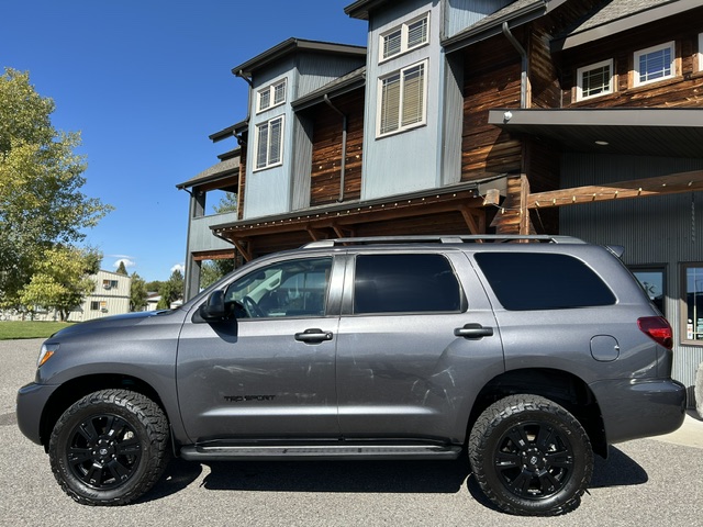 Used 2018 Toyota Sequoia 4WD SR5 image 4