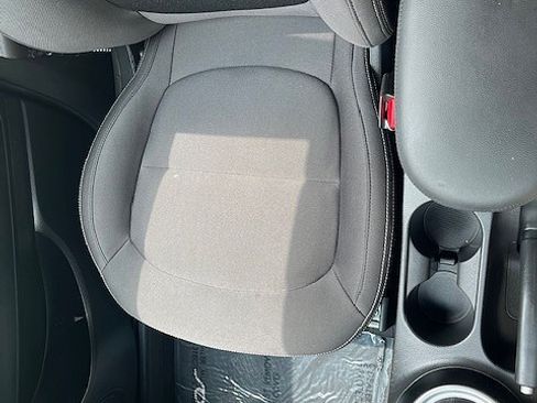 Used 2018 Kia Soul + image 33