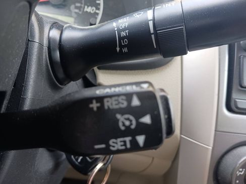 Used 2012 Toyota Corolla LE image 16