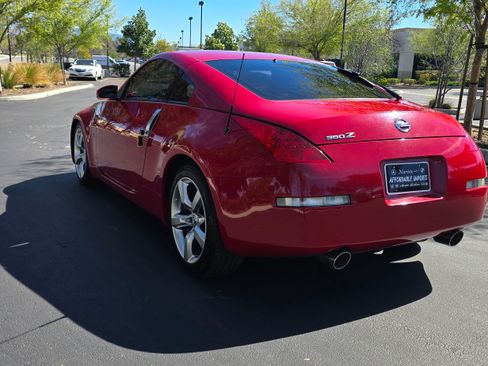 Used 2007 Nissan 350Z Touring image 11