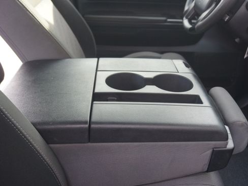 Used 2015 Toyota Tundra SR image 16