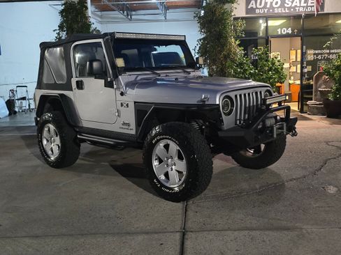 Used 2005 Jeep Wrangler Sport image 2