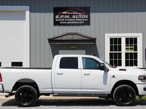 Used 2024 RAM 2500 4x4 Crew Cab Tradesman image 4