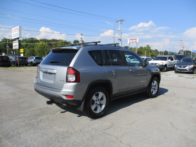 Used 2015 Jeep Compass 4WD Latitude image 6
