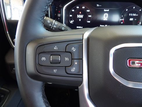 Used 2026 GMC Sierra 1500 4x4 Crew Cab SLT image 28