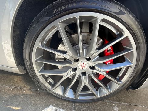 Used 2018 Maserati Quattroporte S GranSport Q4 image 23