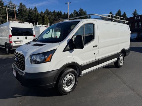 Used 2019 Ford Transit 250 image 5