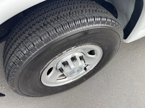 Used 2019 Chevrolet Express 3500 image 22