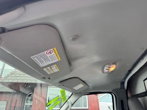 Used 2024 Ford E-350 and Econoline 350 image 18