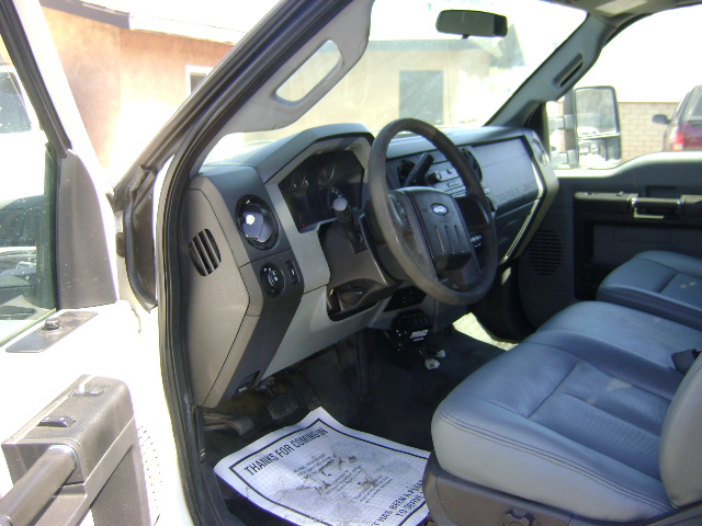 Used 2016 Ford F350 2WD Regular Cab Super Duty image 11