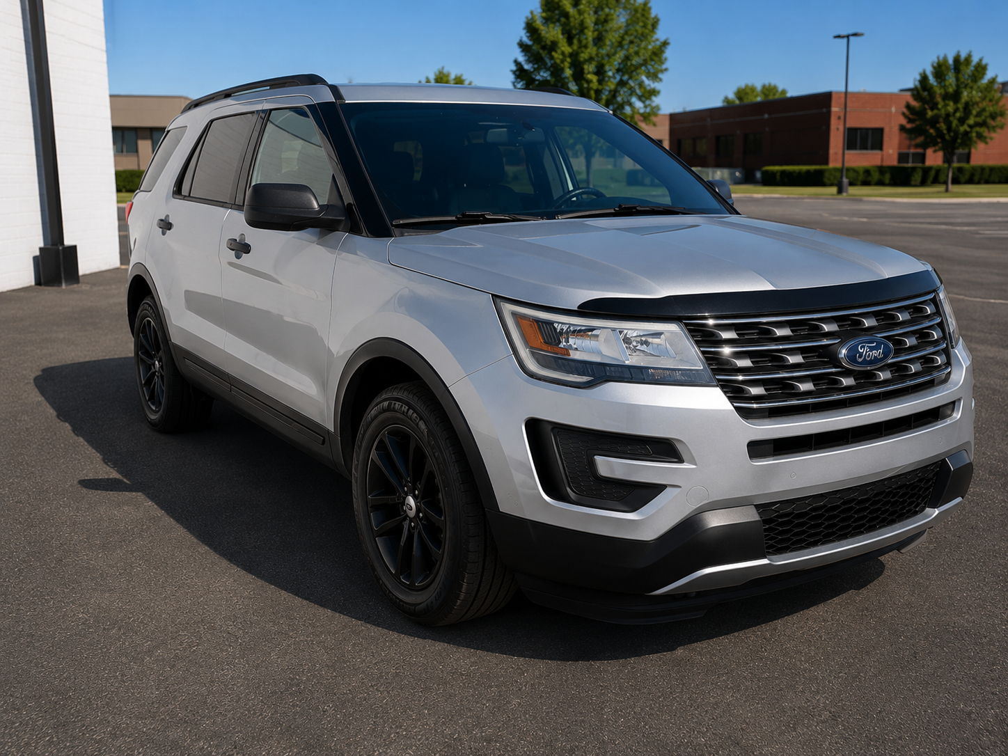 Used 2017 Ford Explorer XL FWD image 1