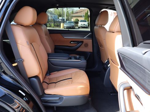 Used 2024 MAZDA CX-90 image 18