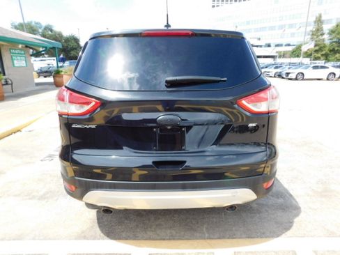 Used 2015 Ford Escape FWD SE image 6