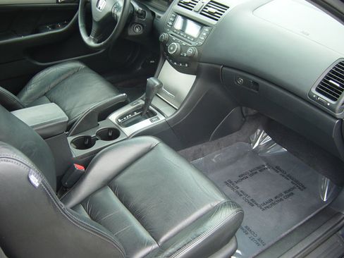Used 2004 Honda Accord EX image 4