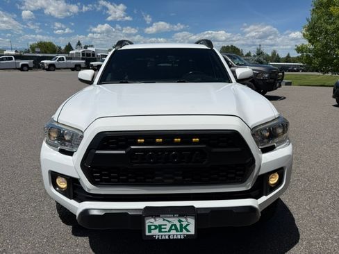 Used 2019 Toyota Tacoma 4x4 Double Cab image 9