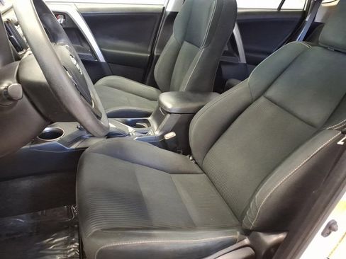 Used 2015 Toyota RAV4 XLE AWD/4WD image 19