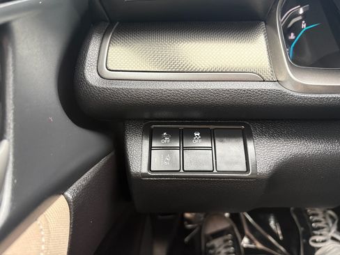 Used 2019 Honda Civic EX image 22