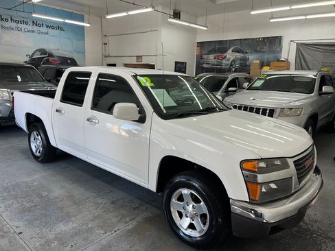 Used 2012 GMC Canyon SLE image 1