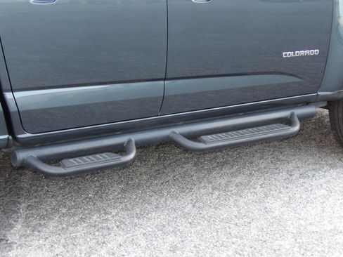 Used 2019 Chevrolet Colorado 4x4 Crew Cab LT image 19