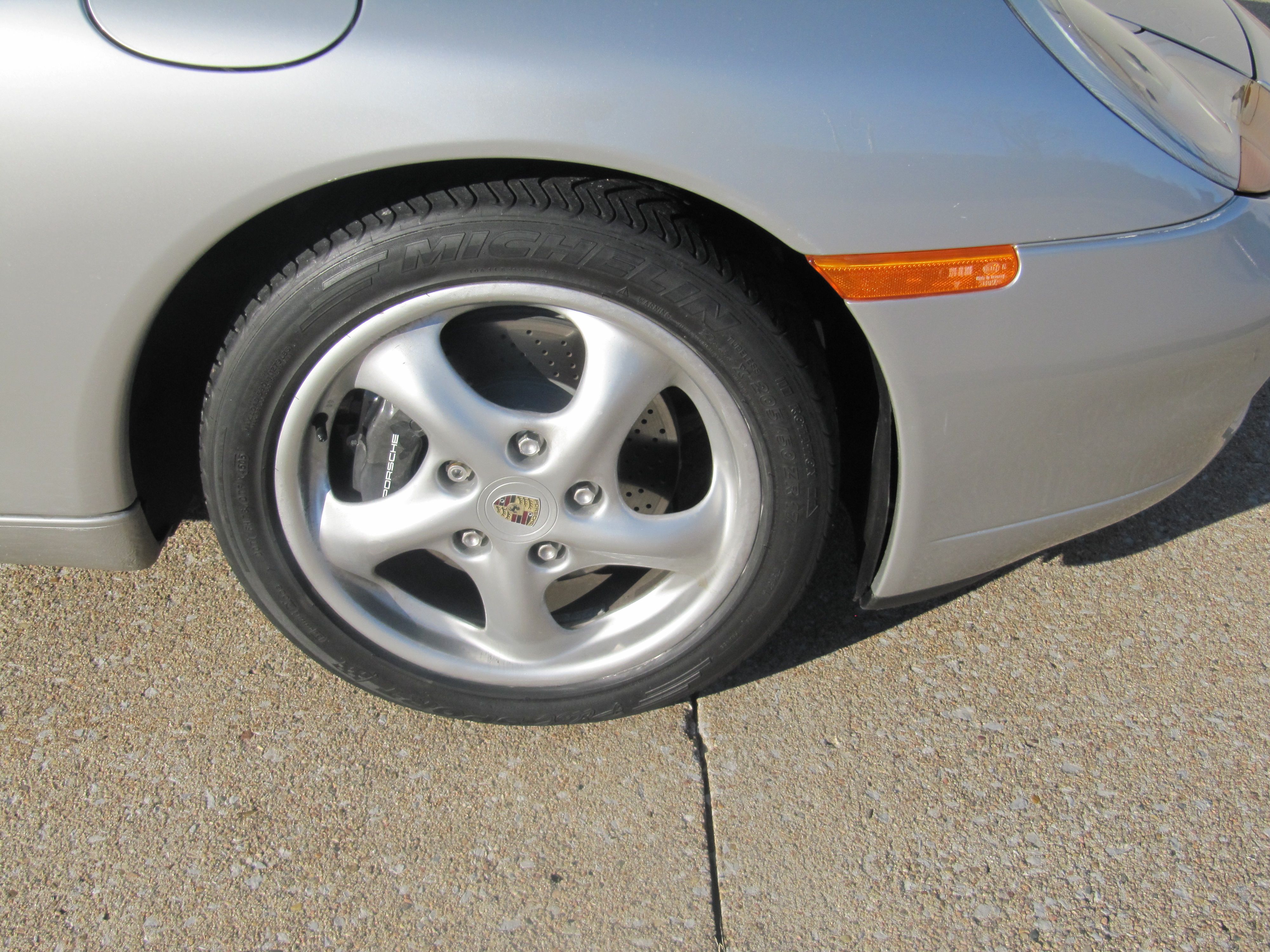 Used 1999 Porsche 911 Carrera RWD image 11
